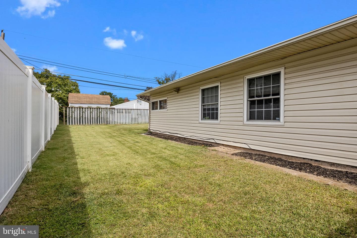 29 Ember Lane photo 27