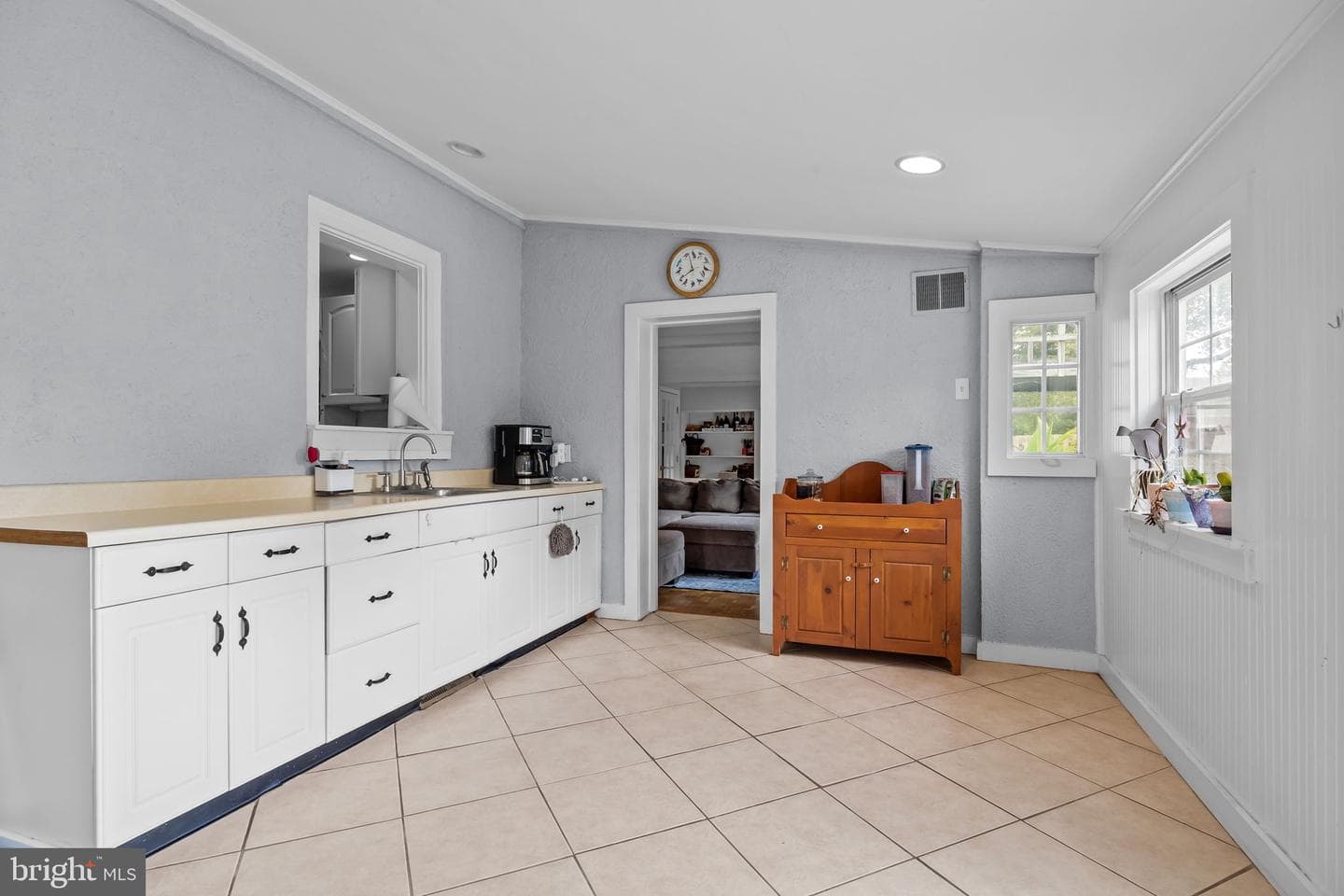 532 E Penn Street photo 14
