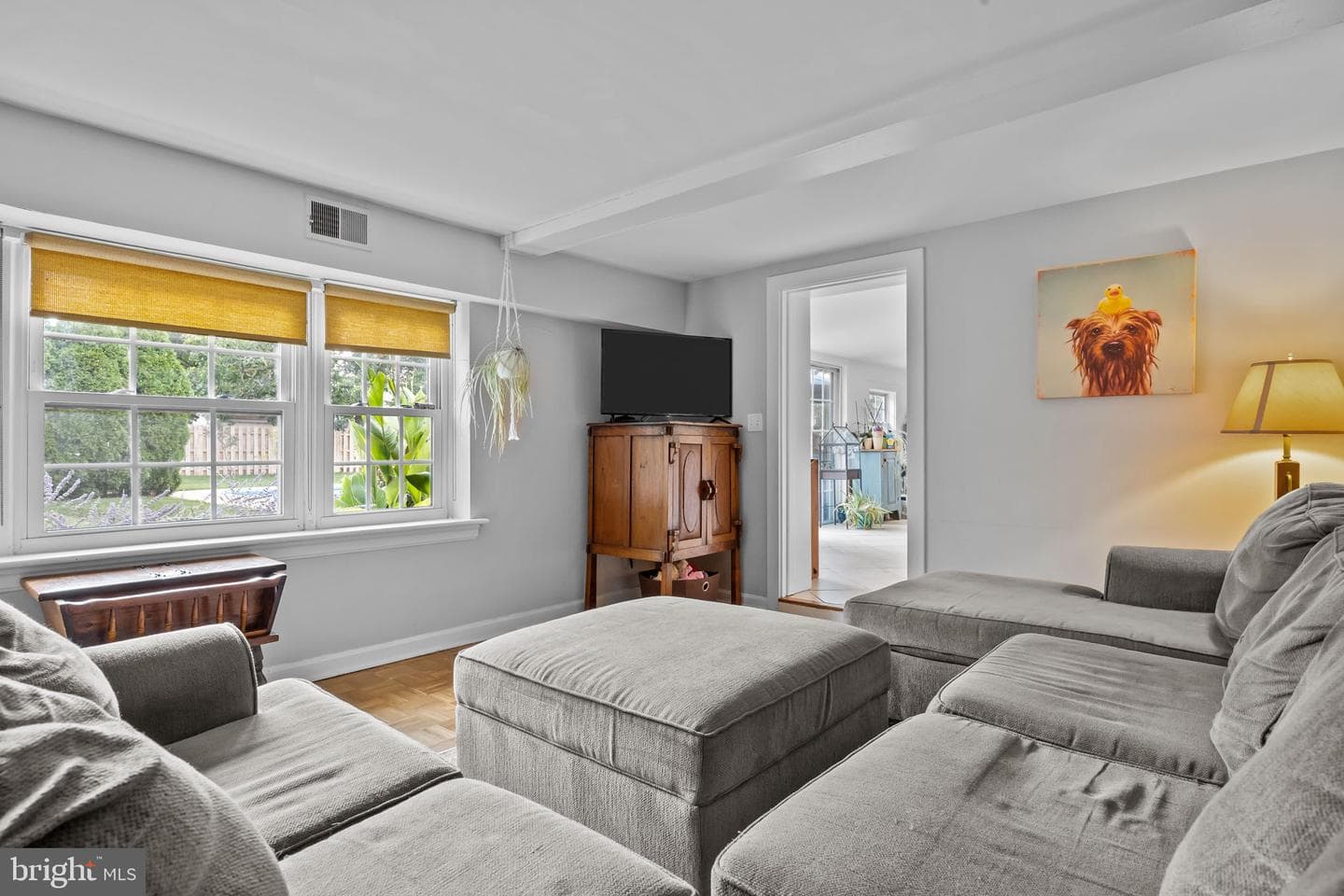 532 E Penn Street photo 17