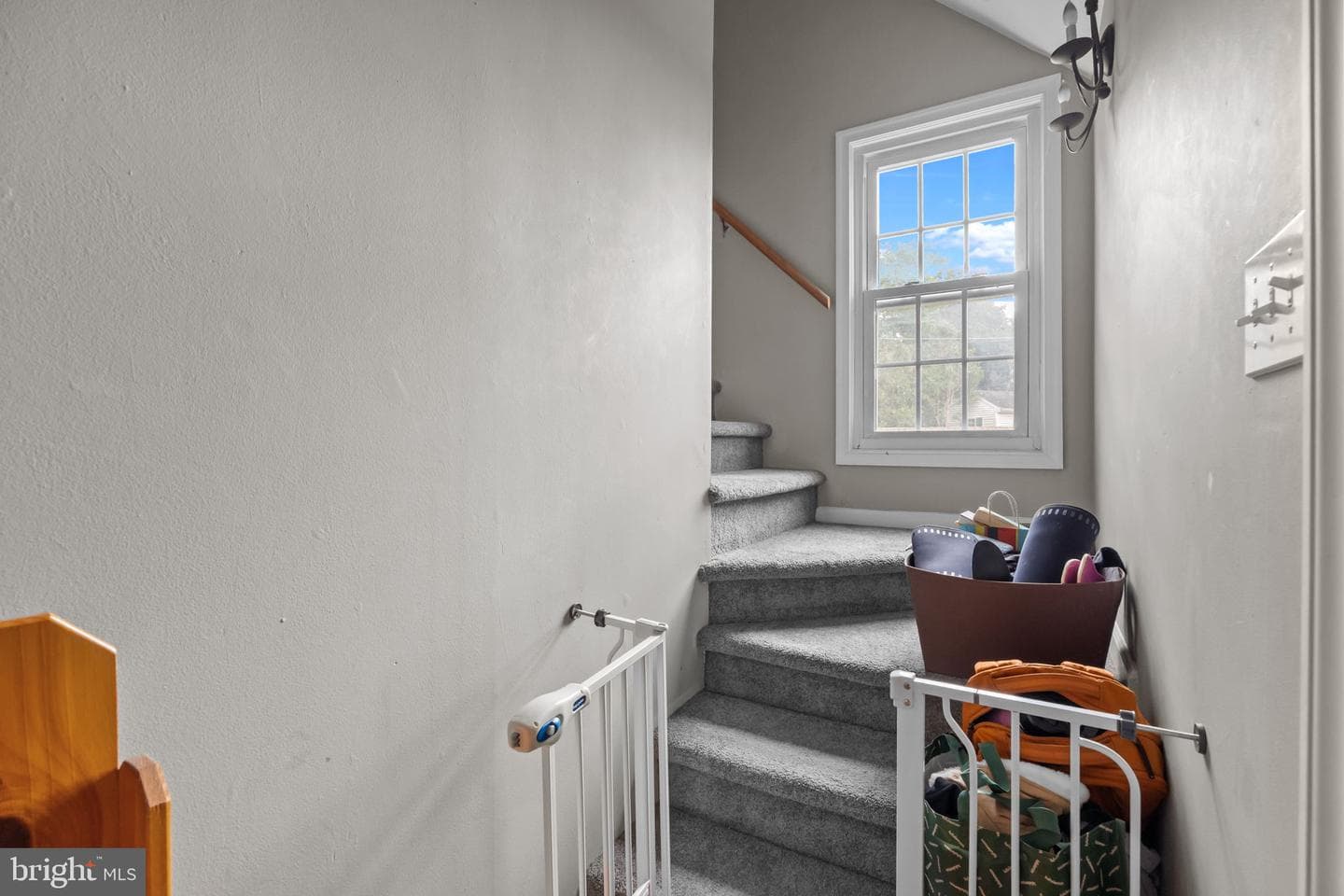 532 E Penn Street photo 21