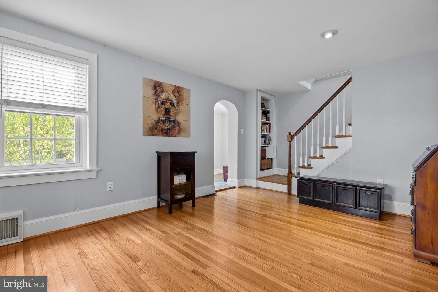 532 E Penn Street photo 4
