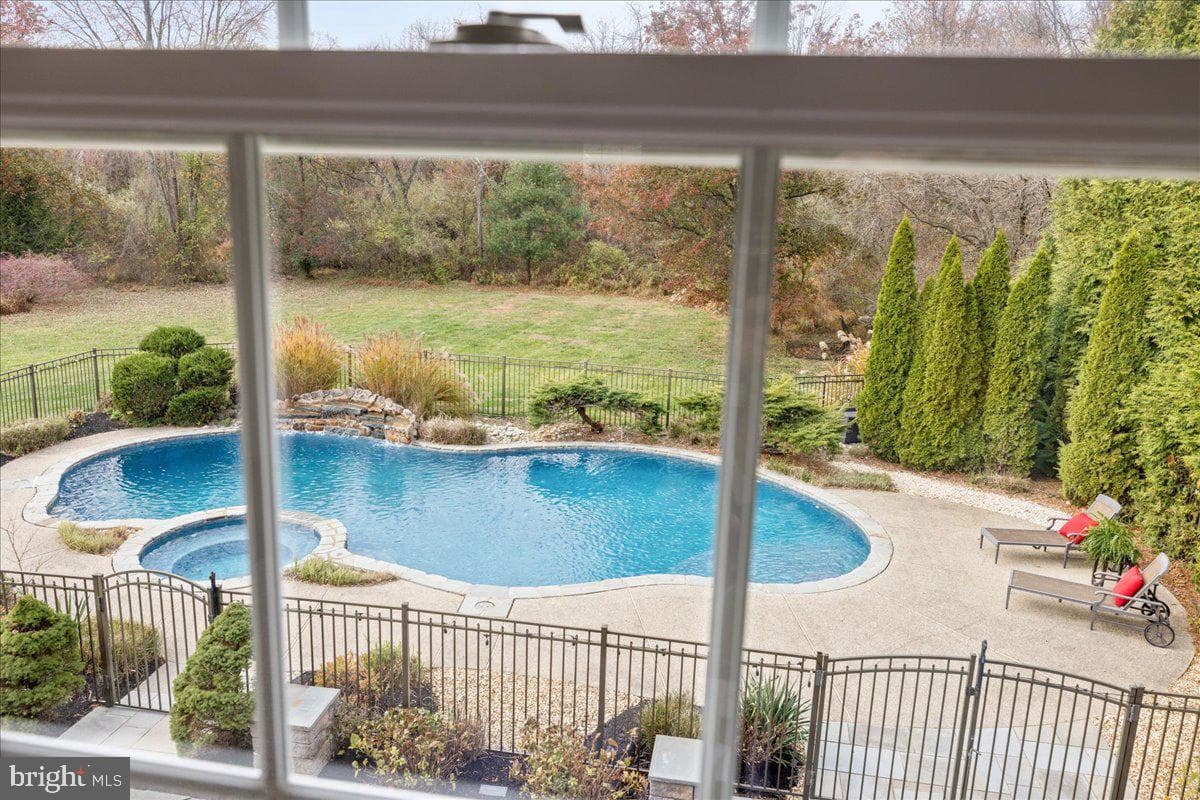 5110 Harmony Court W photo 53