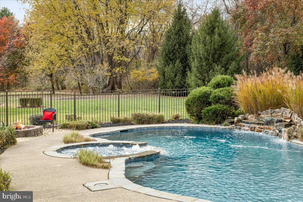 5110 Harmony Court W photo 75