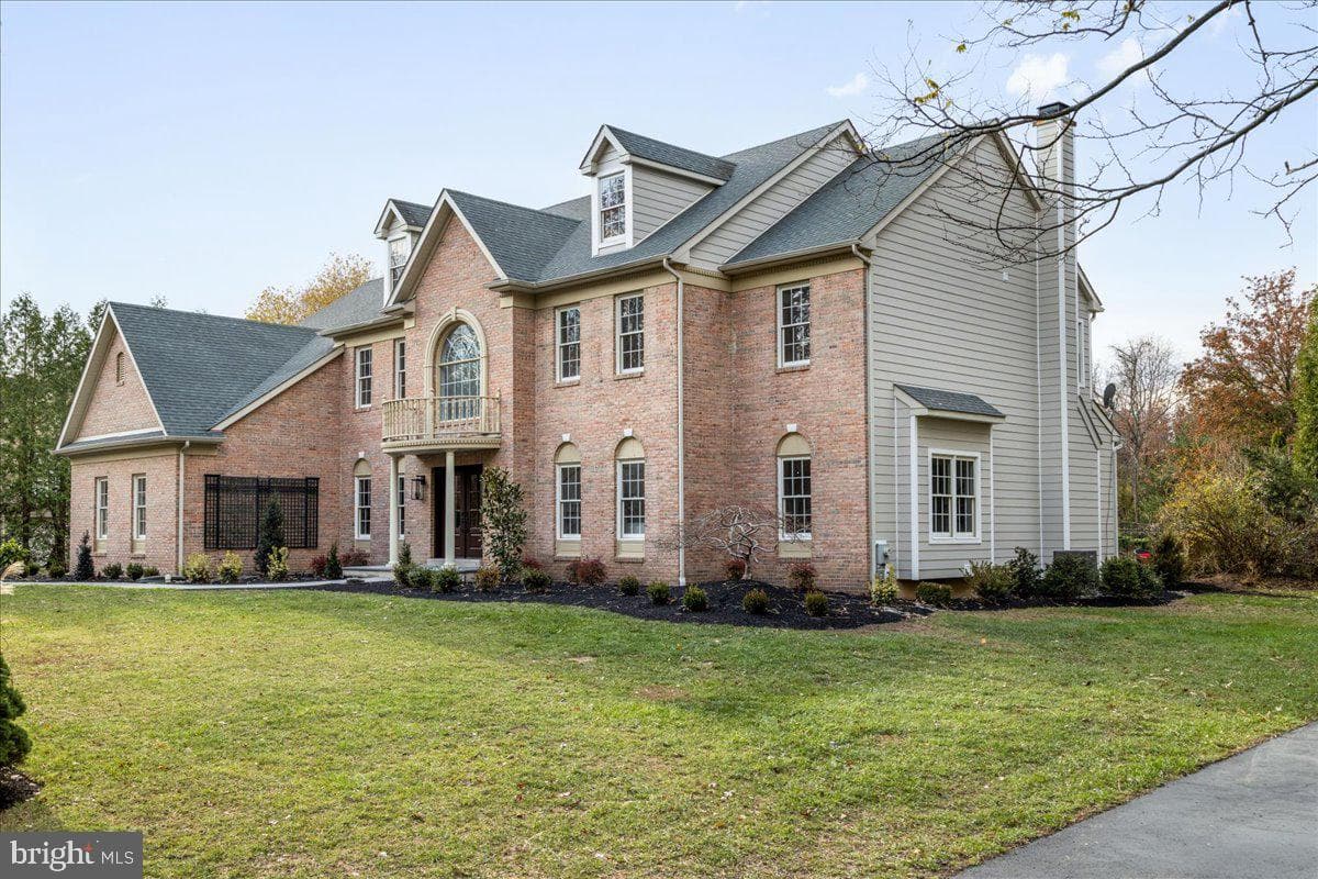 5110 Harmony Court W photo 8