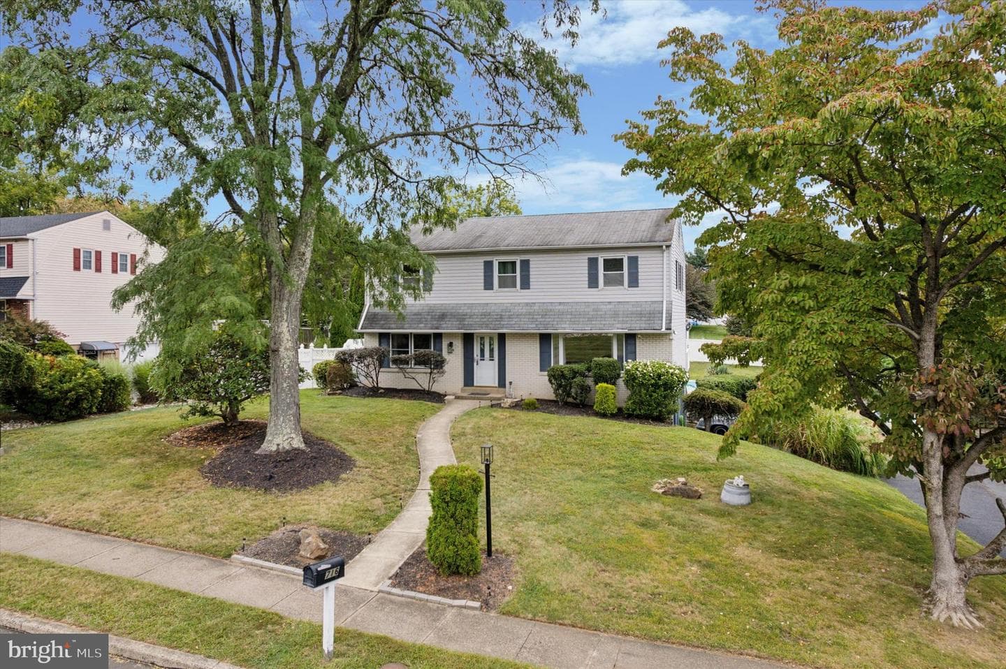 716 Ross Drive photo 2