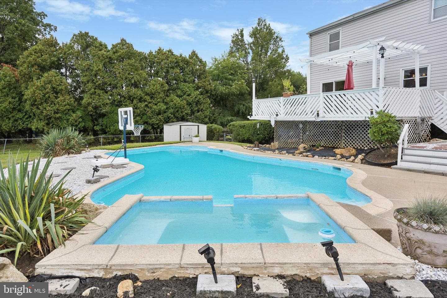716 Ross Drive photo 24