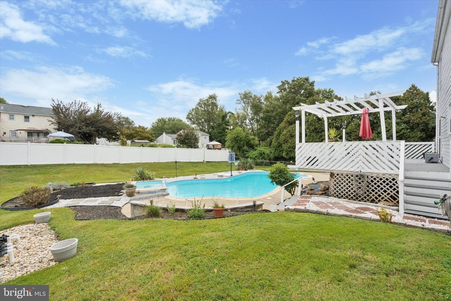 716 Ross Drive photo 28