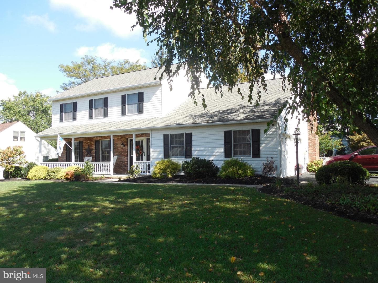 505 Nob Hill Drive photo 3
