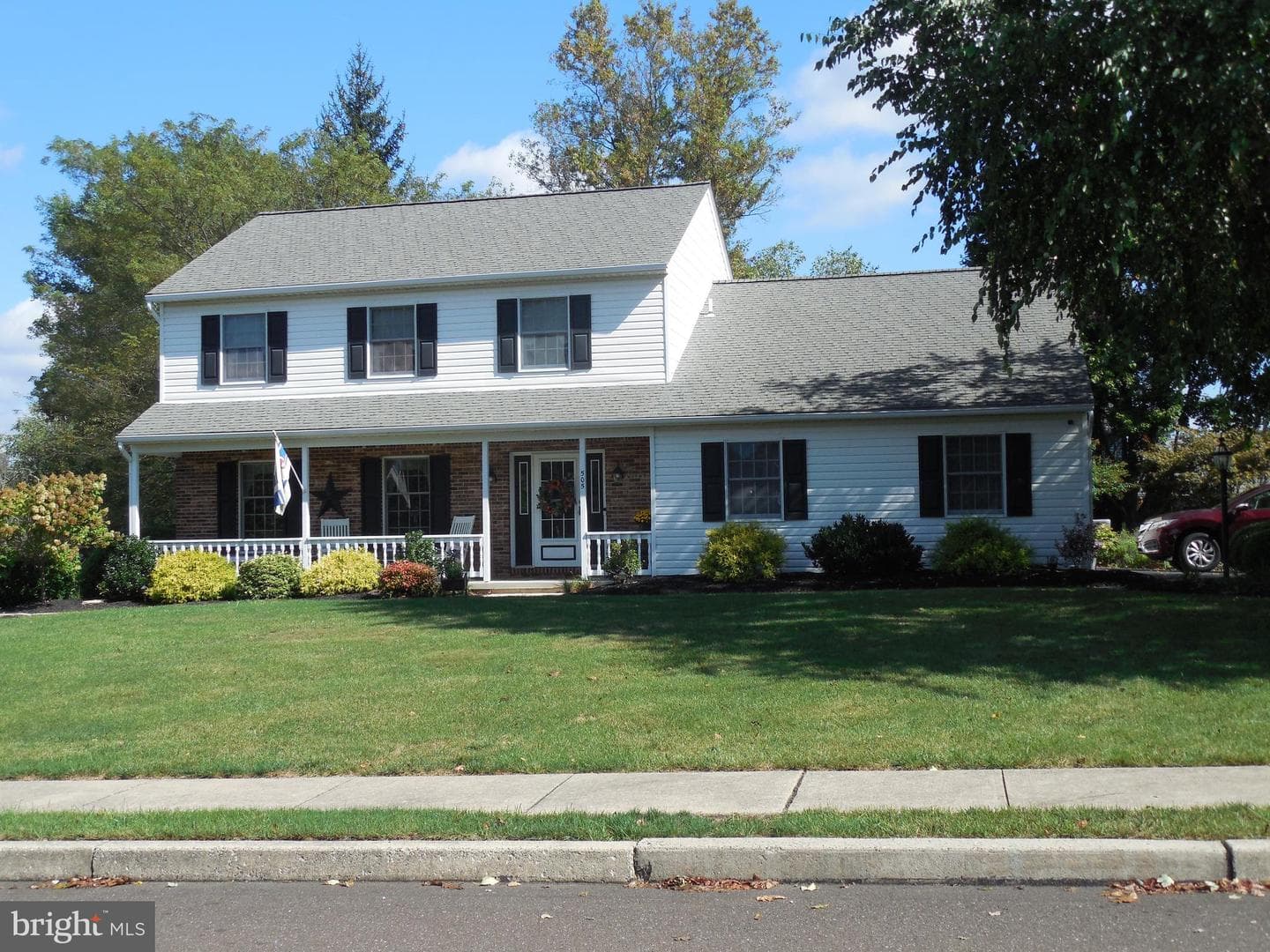 505 Nob Hill Drive photo 4