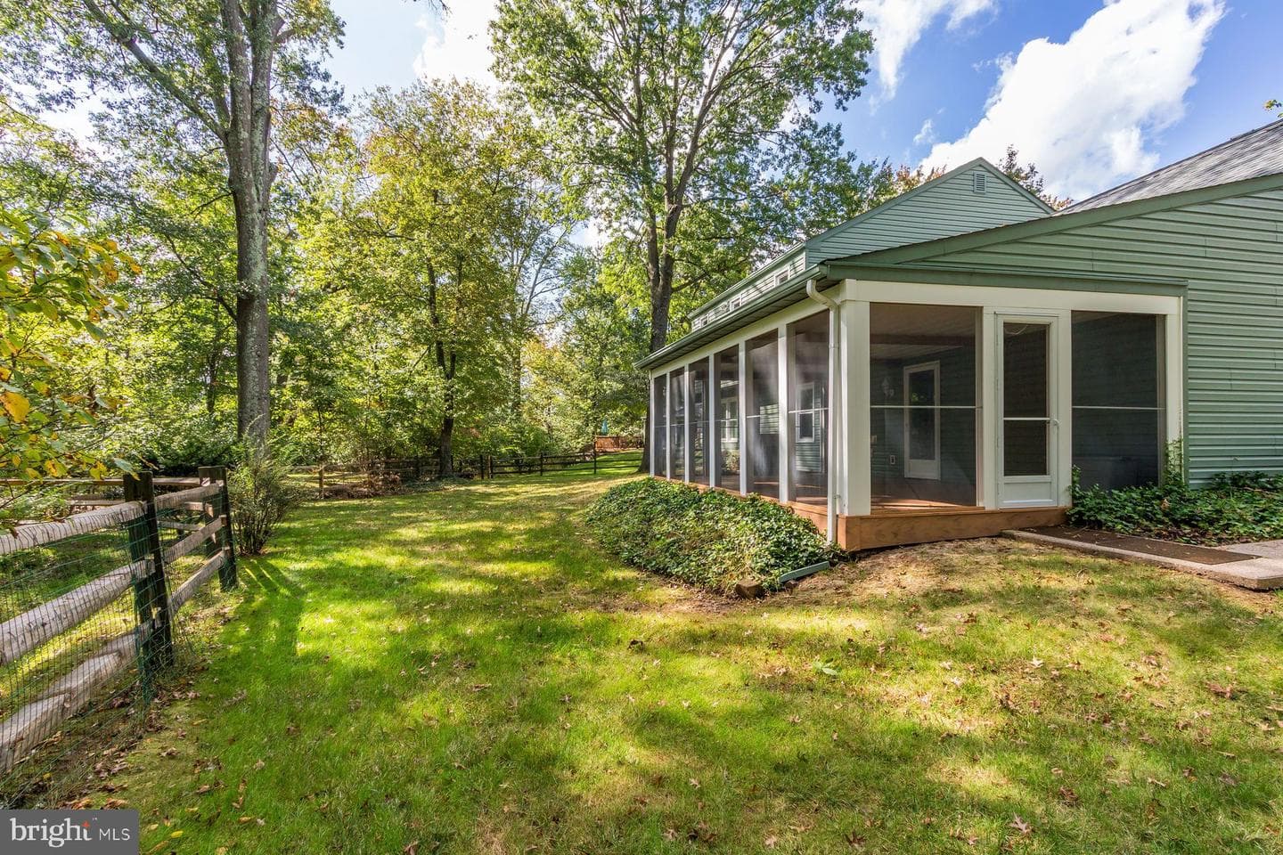 871 Coolidge Court photo 29