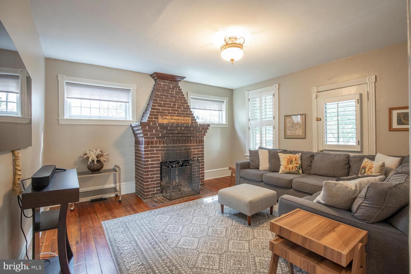 121 Cottage Street photo 14