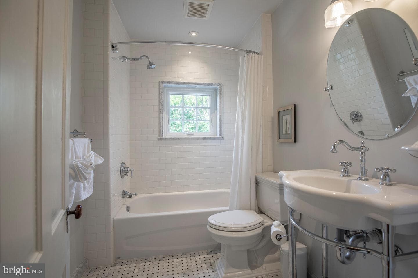 121 Cottage Street photo 31