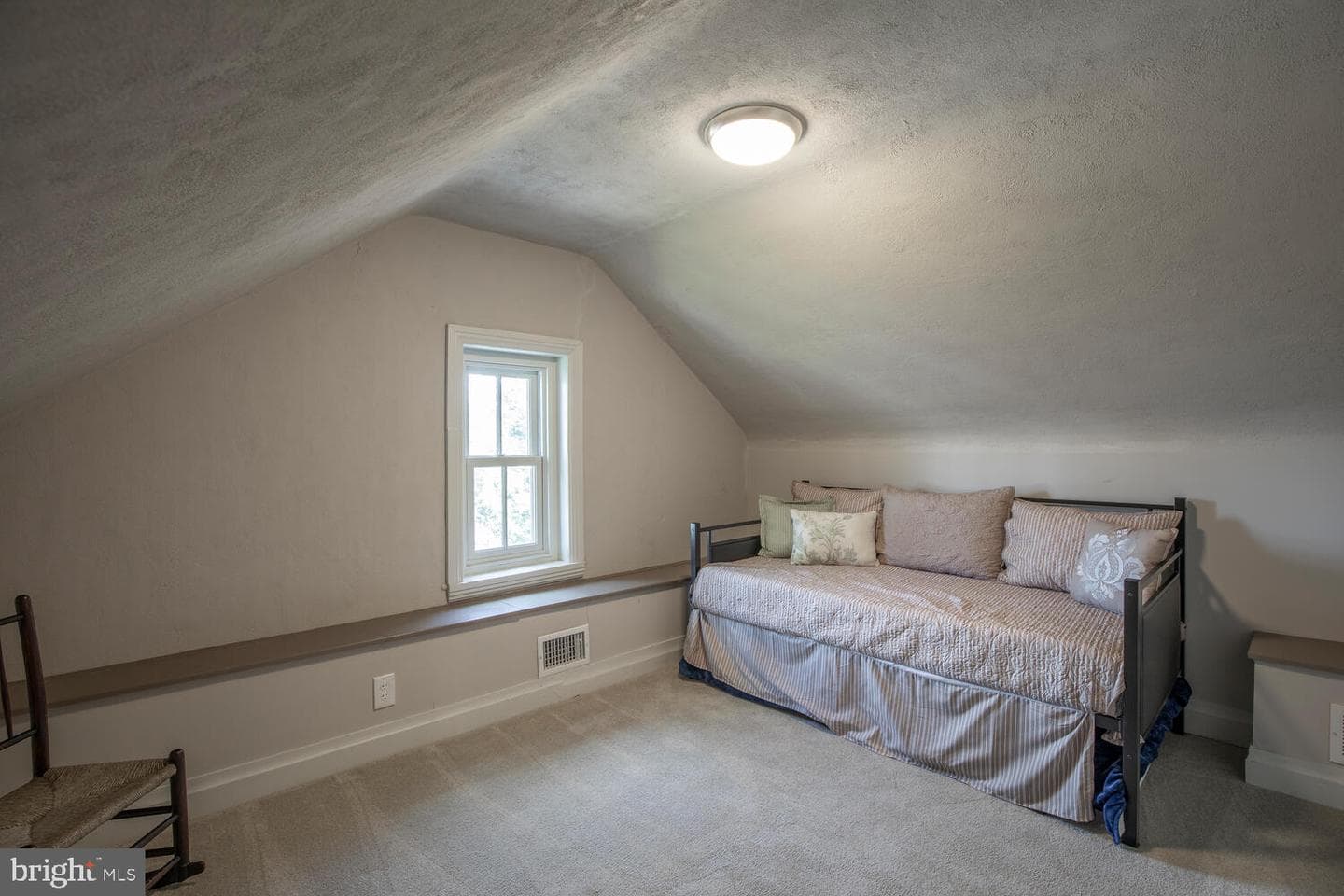 121 Cottage Street photo 35