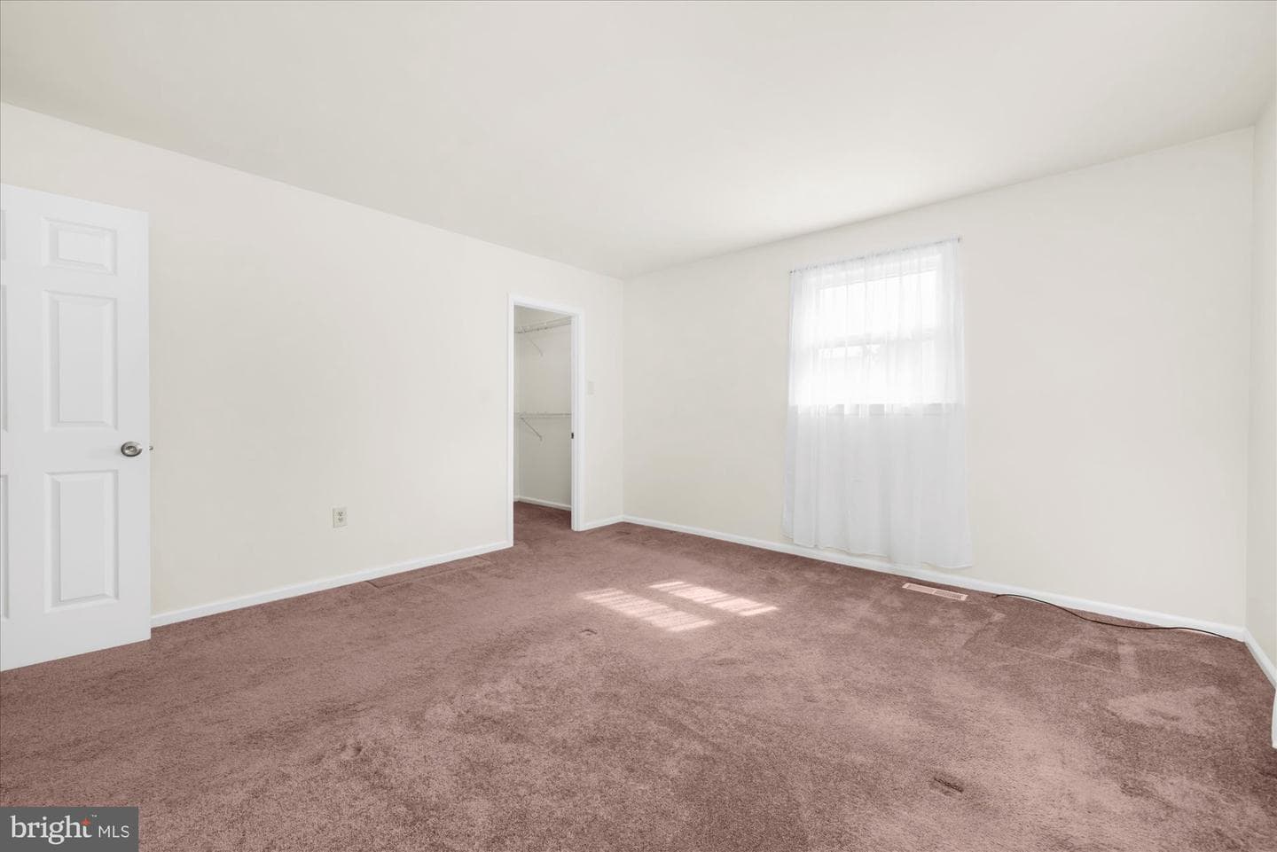 206 Yardley Court photo 13