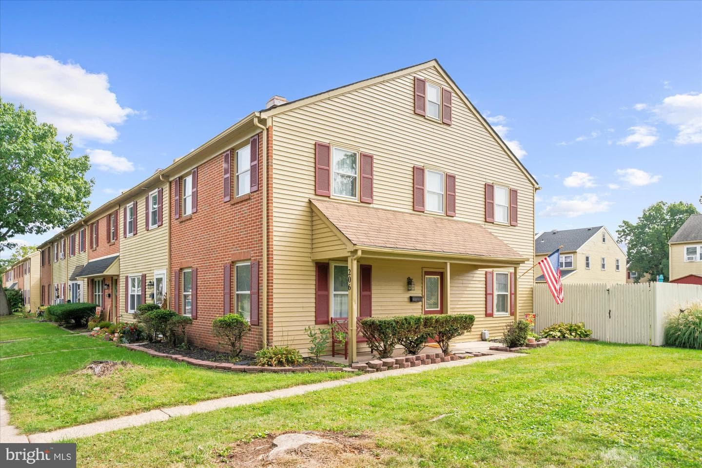 206 Yardley Court photo 24