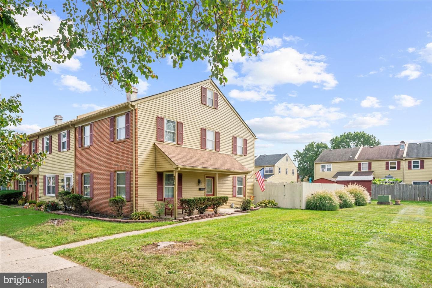 206 Yardley Court photo 25