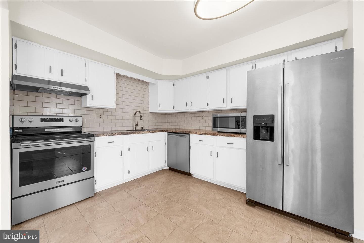 206 Yardley Court photo 6