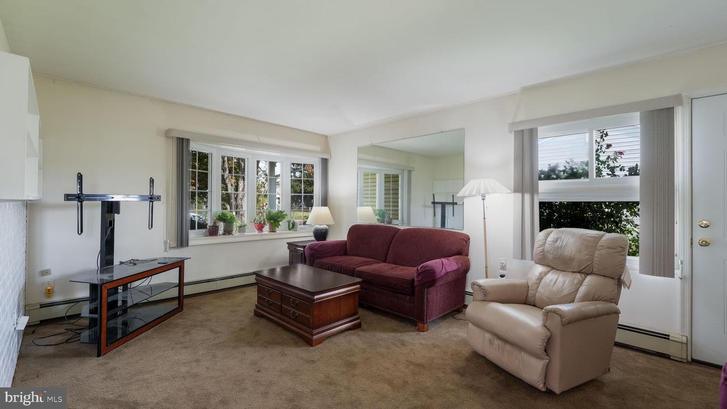 10 Serpentine Lane photo 11