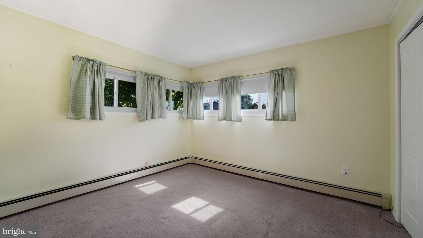 10 Serpentine Lane photo 15