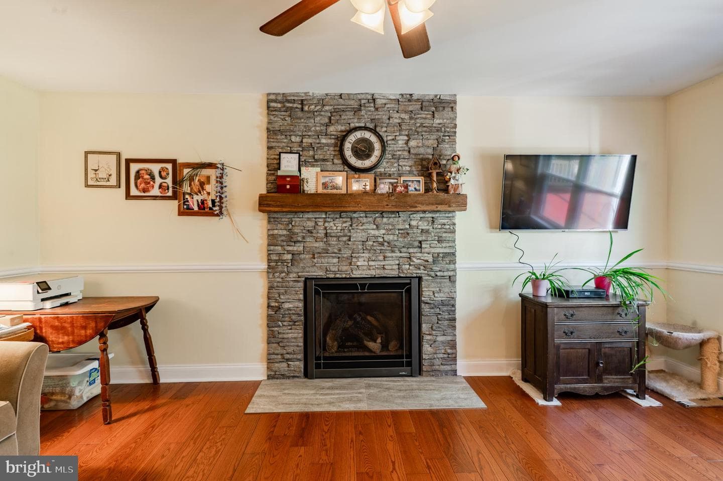 1037 Deerfield Circle photo 17