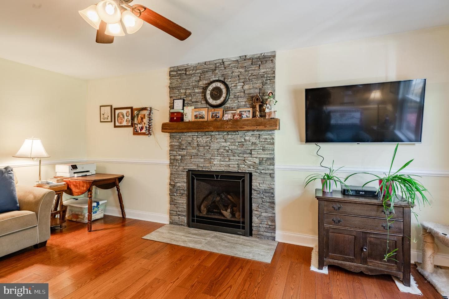 1037 Deerfield Circle photo 18