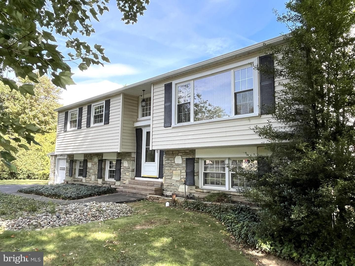 20 S Homestead Drive photo 2