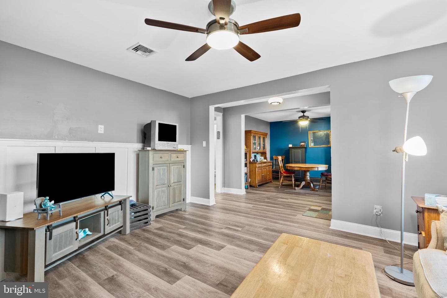 73 Graystone Lane photo 7