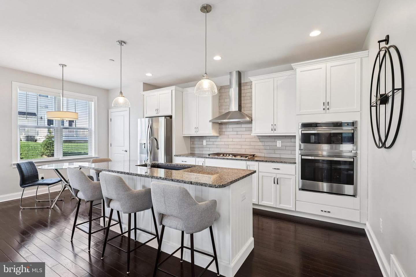 8 Lacey Lane photo 13