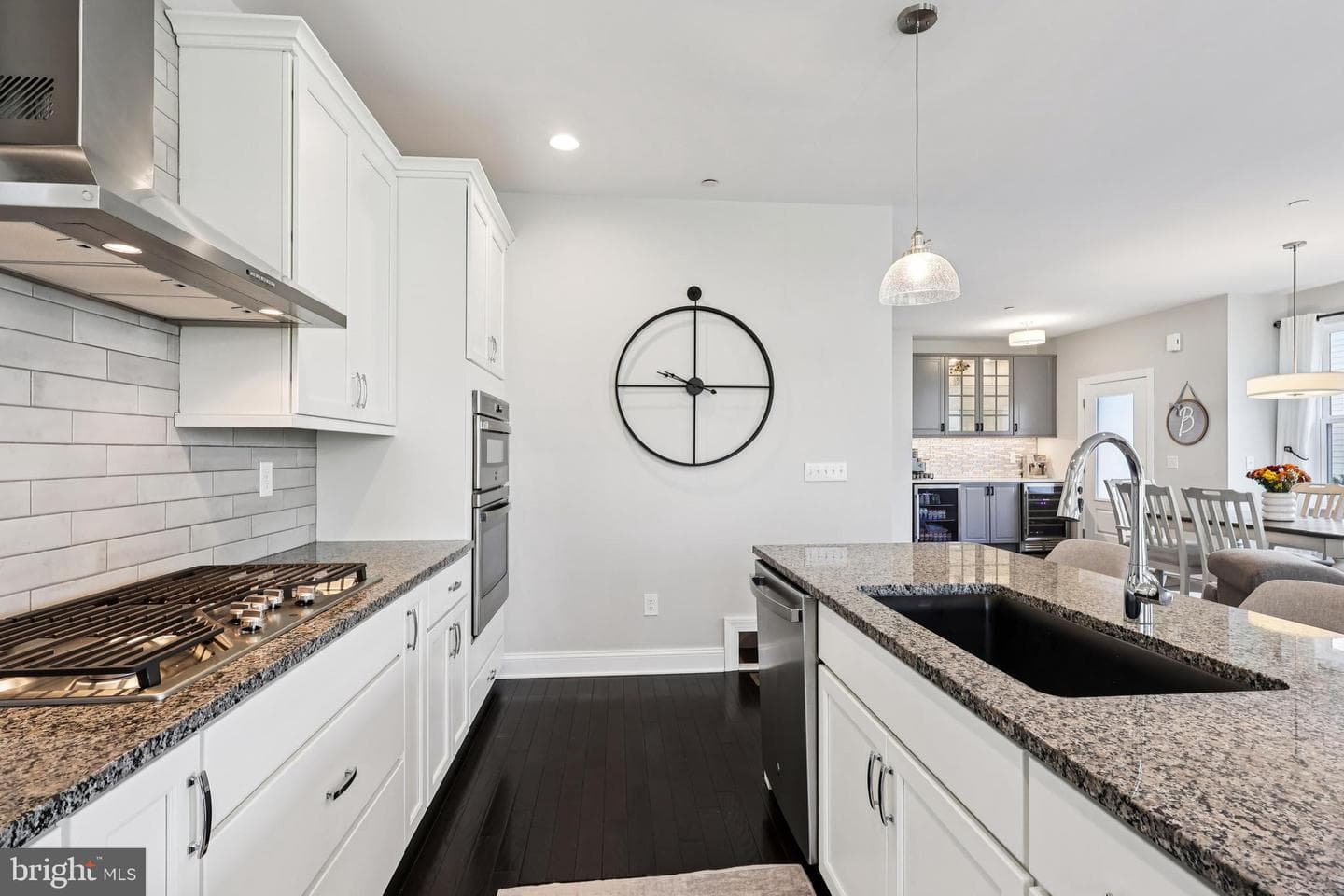 8 Lacey Lane photo 15