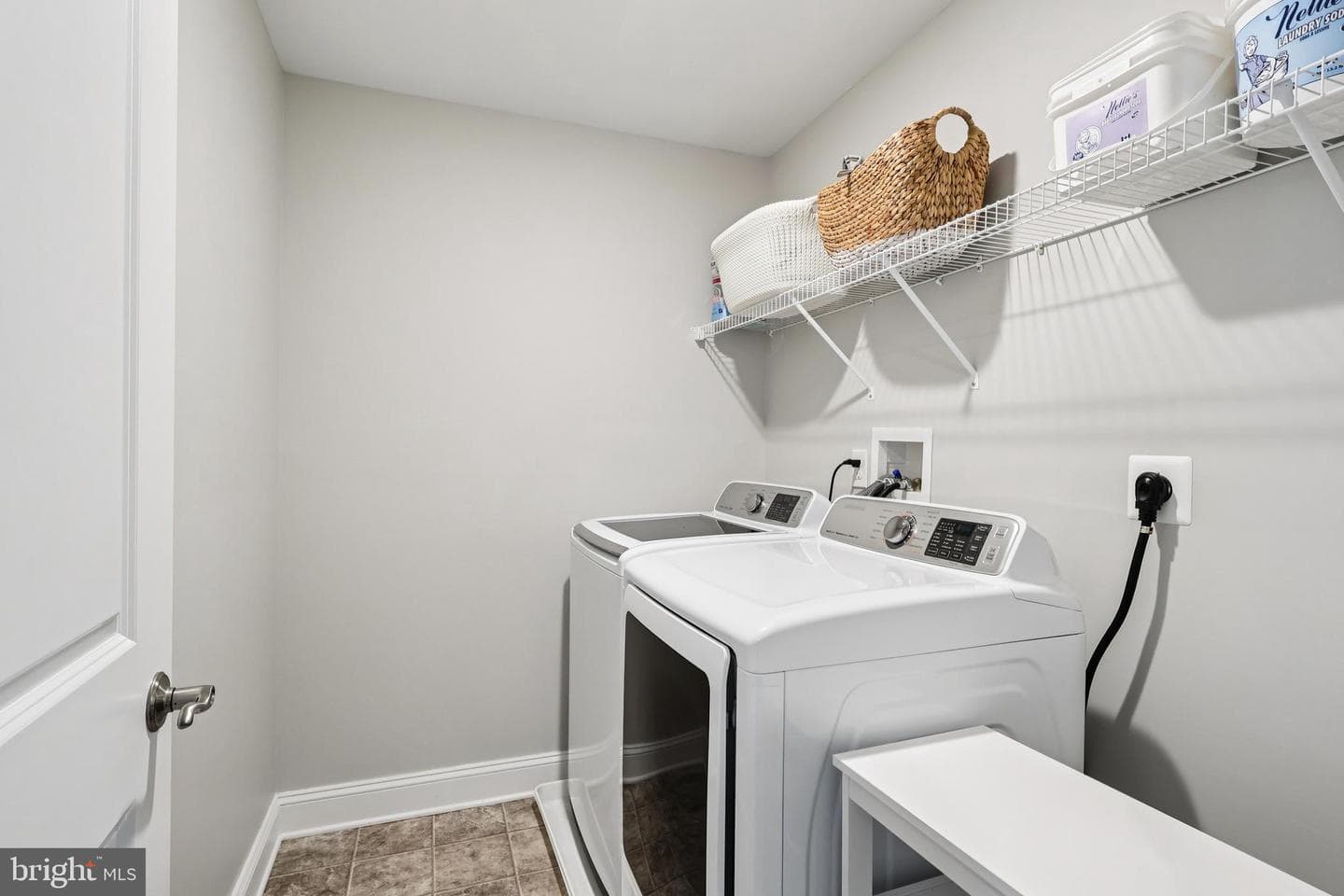 8 Lacey Lane photo 31