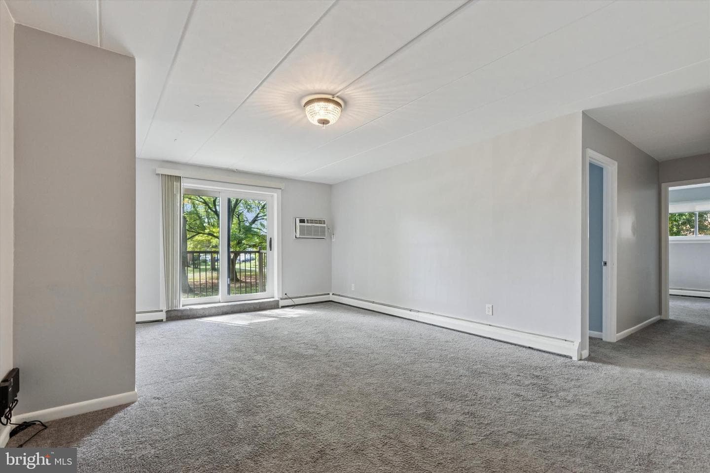 1575 W Street Road #721 photo 3