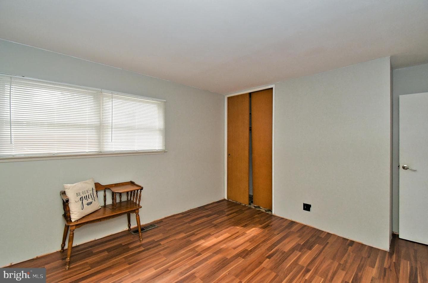 208 Suffolk Road photo 17
