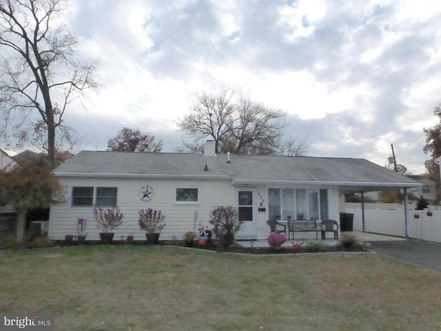 208 Suffolk Road photo 23