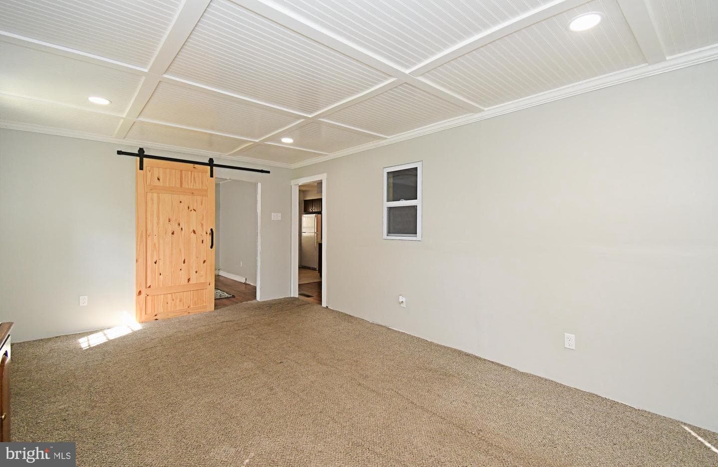 208 Suffolk Road photo 7