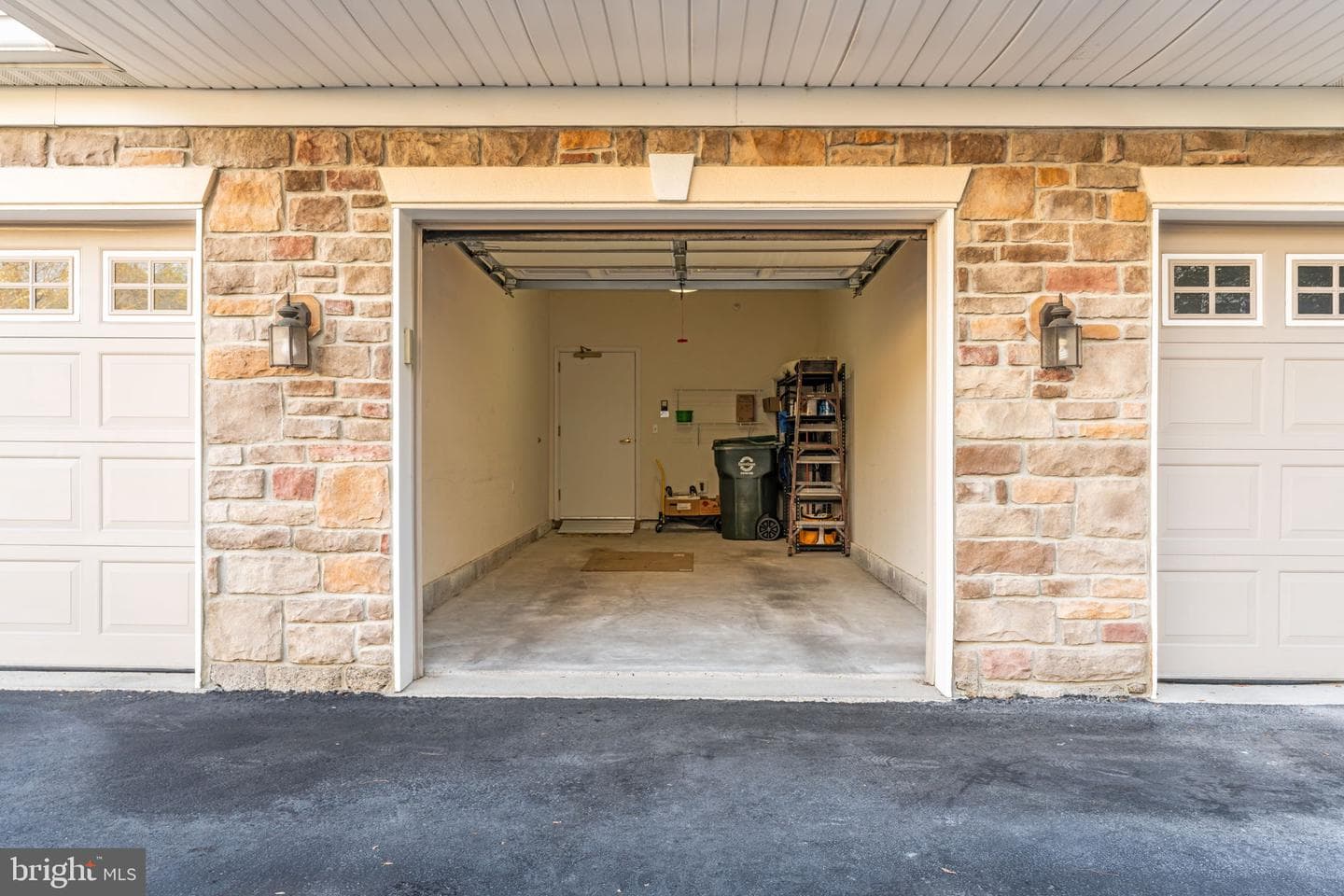 1 Falcon Drive #203 photo 23