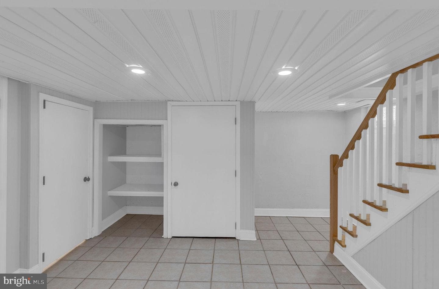 209 Clover Avenue photo 17