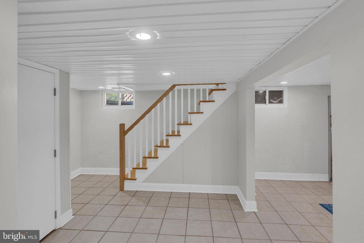 209 Clover Avenue photo 18