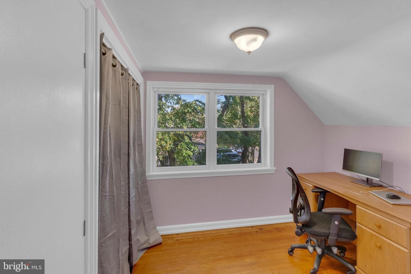 209 Clover Avenue photo 27