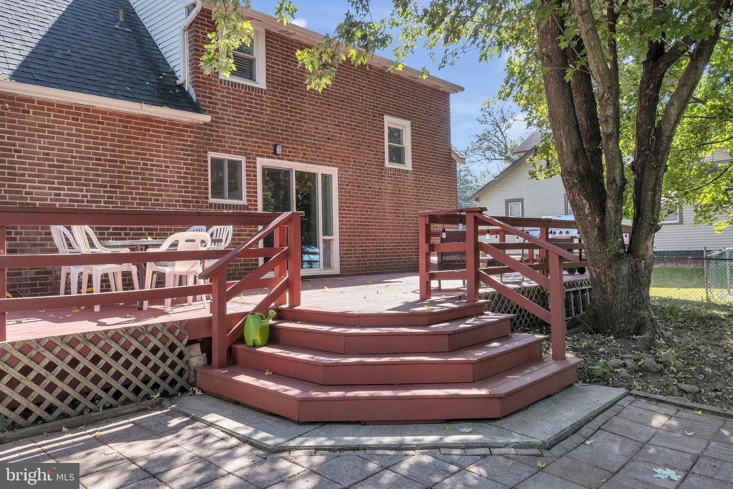 209 Clover Avenue photo 32