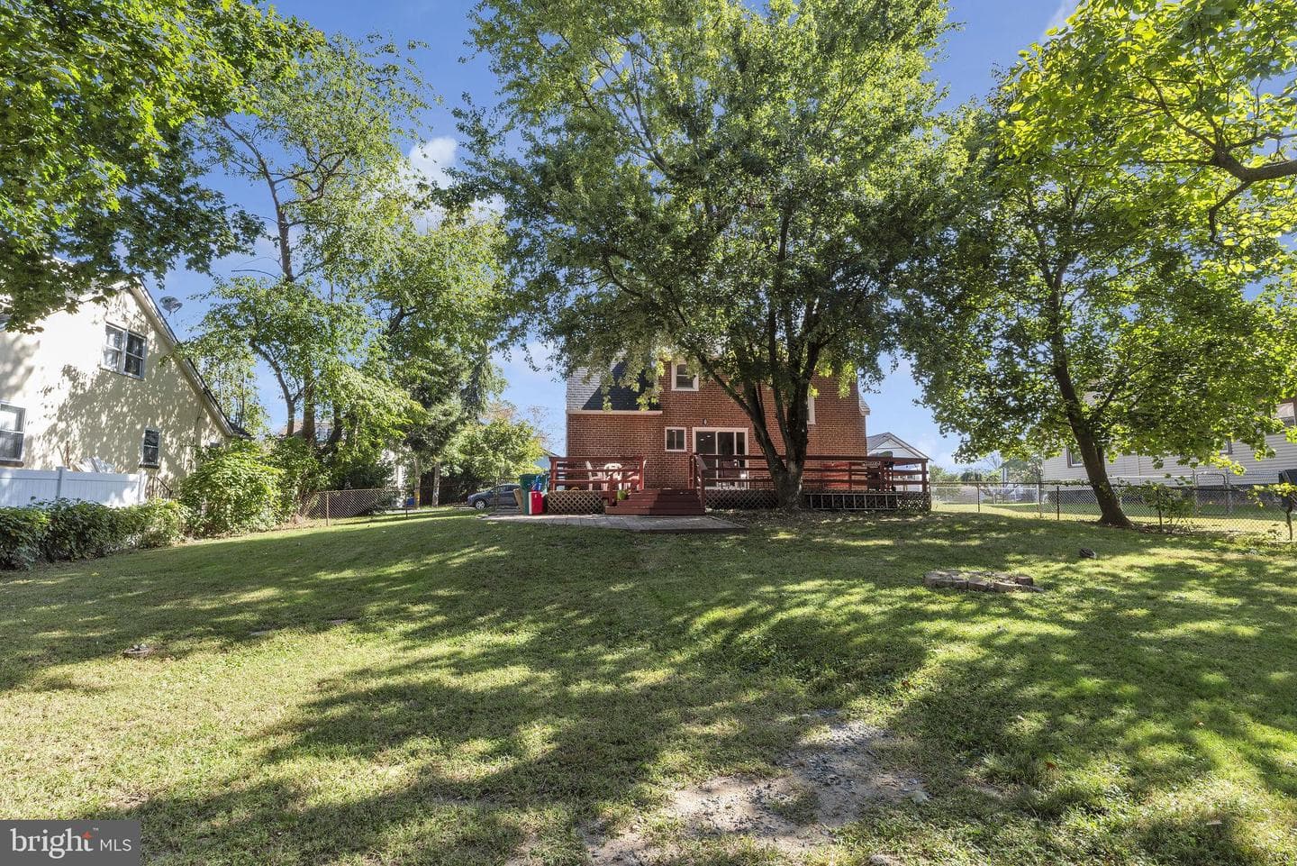 209 Clover Avenue photo 33