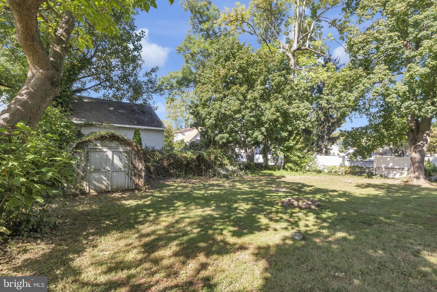 209 Clover Avenue photo 36