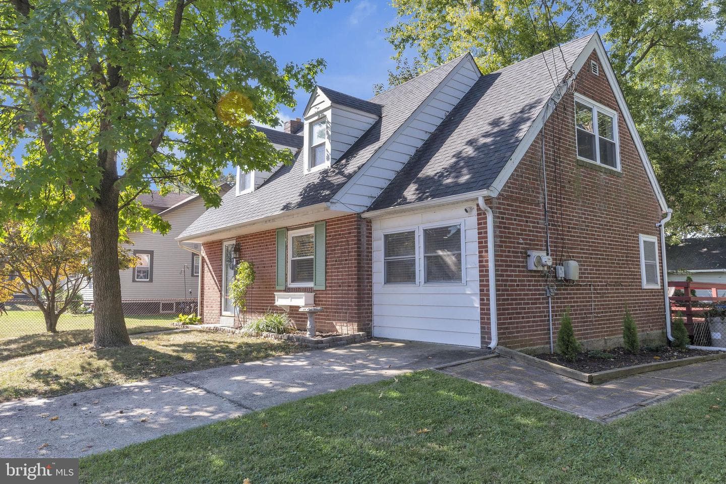 209 Clover Avenue photo 37