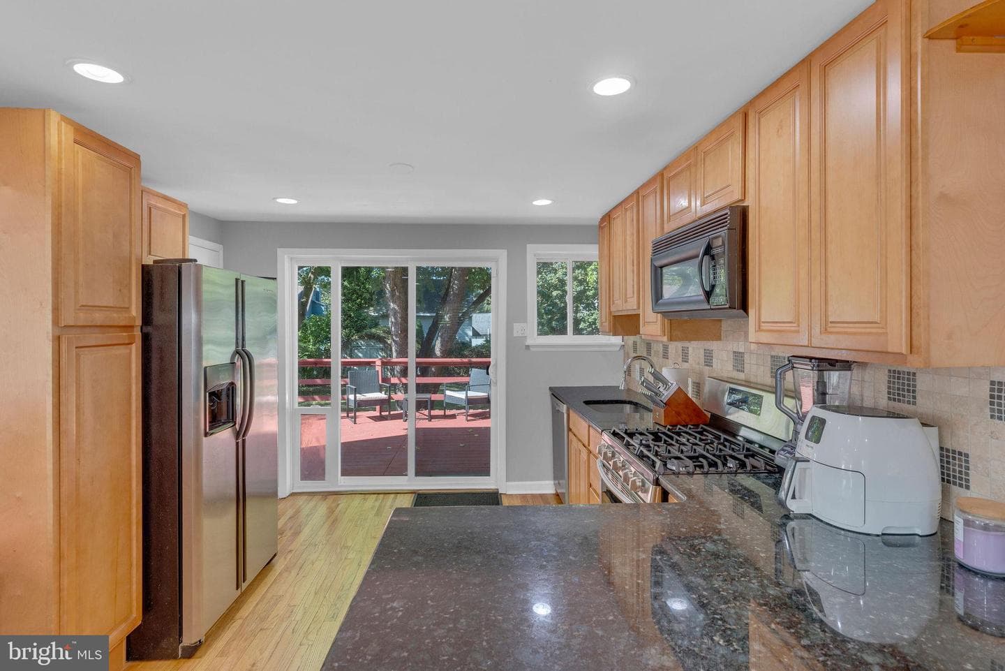 209 Clover Avenue photo 8