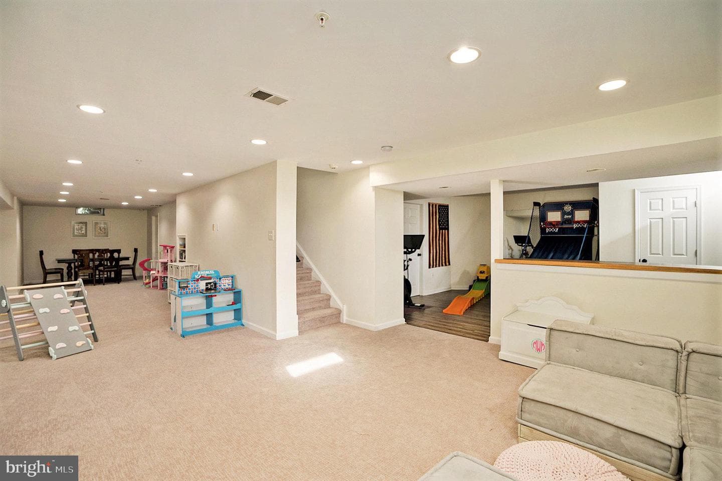 2807 Mountain Laurel Drive photo 21