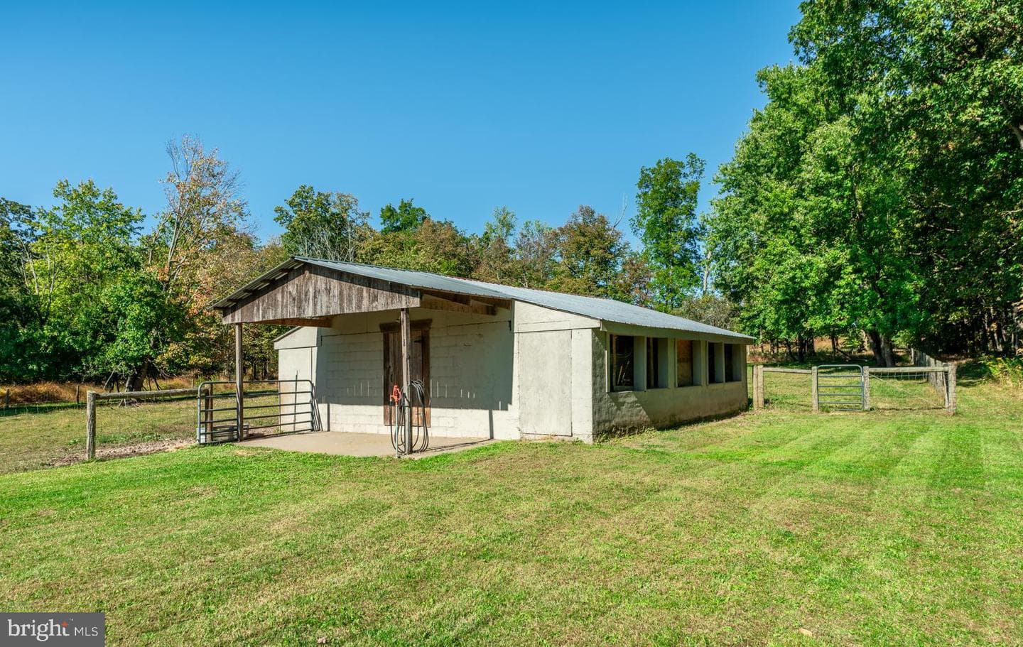 1765 Old Plains Road photo 26
