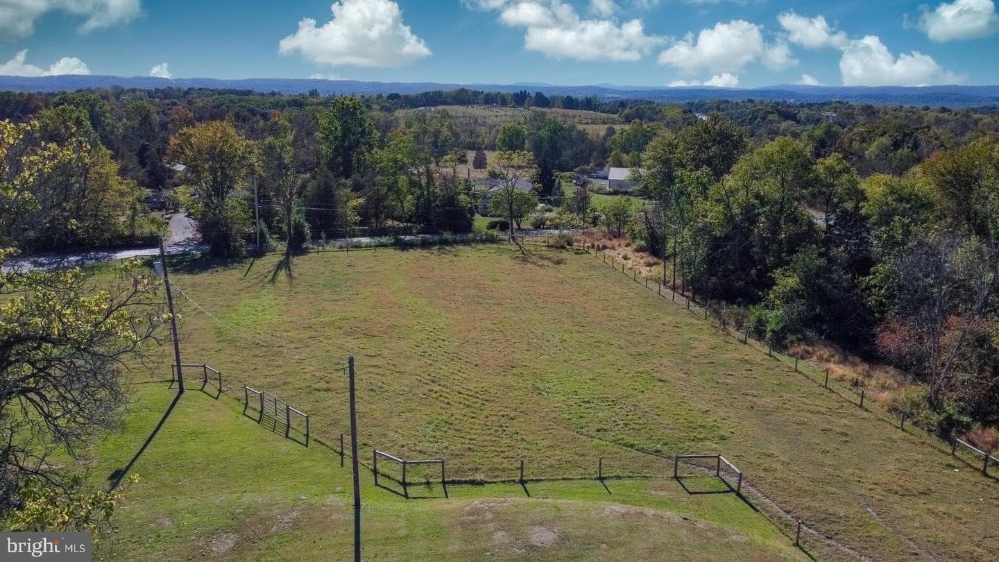 1765 Old Plains Road photo 39