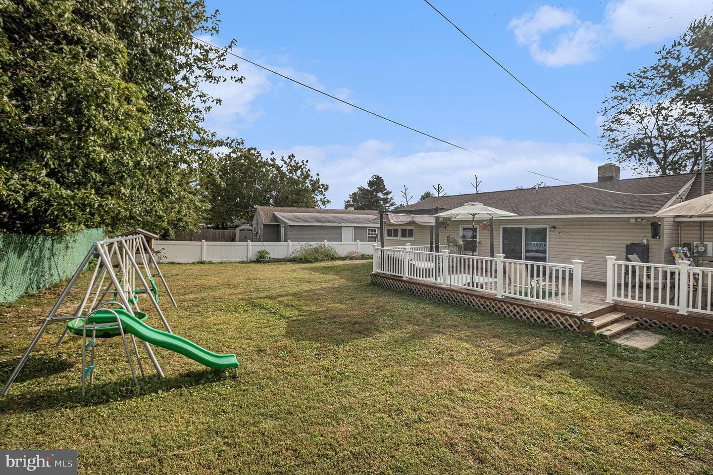 84 Daffodil Lane photo 15