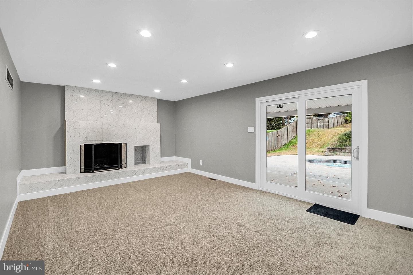 125 Fox Hollow Drive photo 13