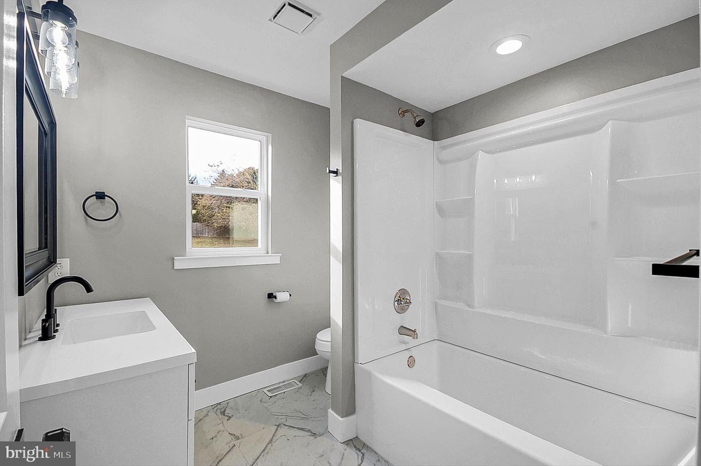 125 Fox Hollow Drive photo 19