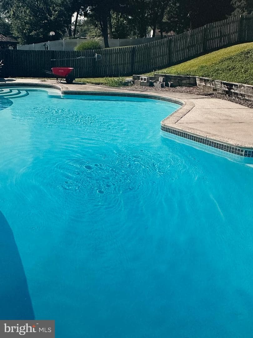 125 Fox Hollow Drive photo 45